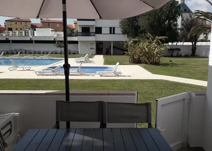 Vilamoura Comfort Lounge For 4 Quarteira